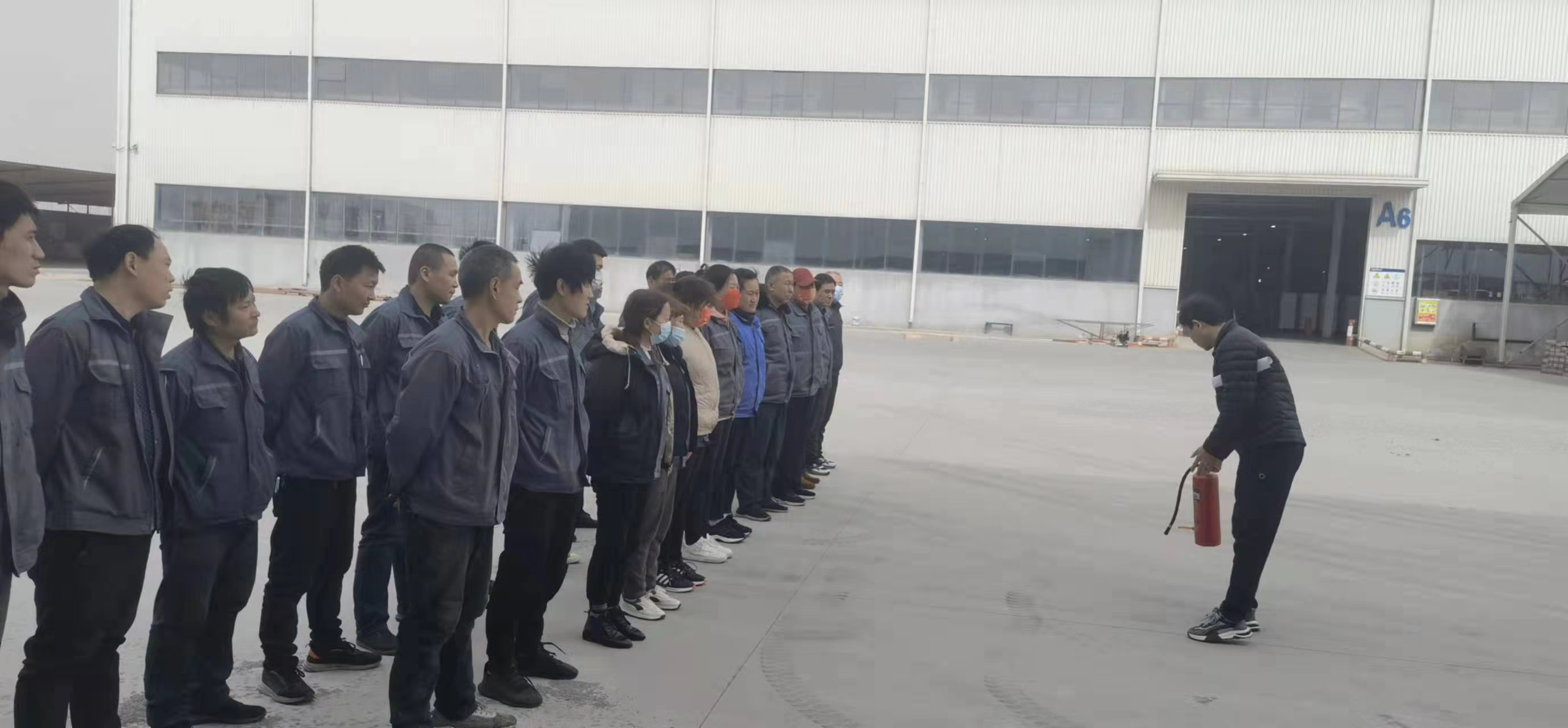 開展消防演練，提升員工應(yīng)急能力(圖2)